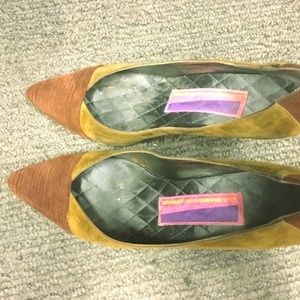 Susan Bennis Warren Edwards Suede 2-Toned Heels